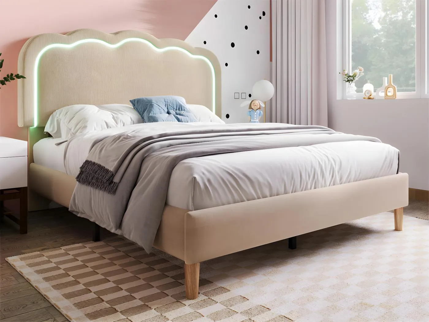 140 x 200 cm großes Bett mit Leinenbezug – mit LED und Lattenrost – Beige