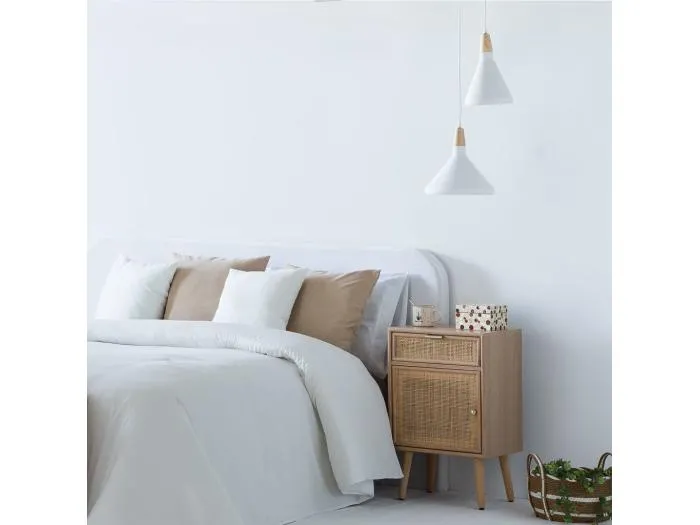 Nachttisch aus Holz und braunem Netzgeflecht, 42 x 36,5 x 71 cm