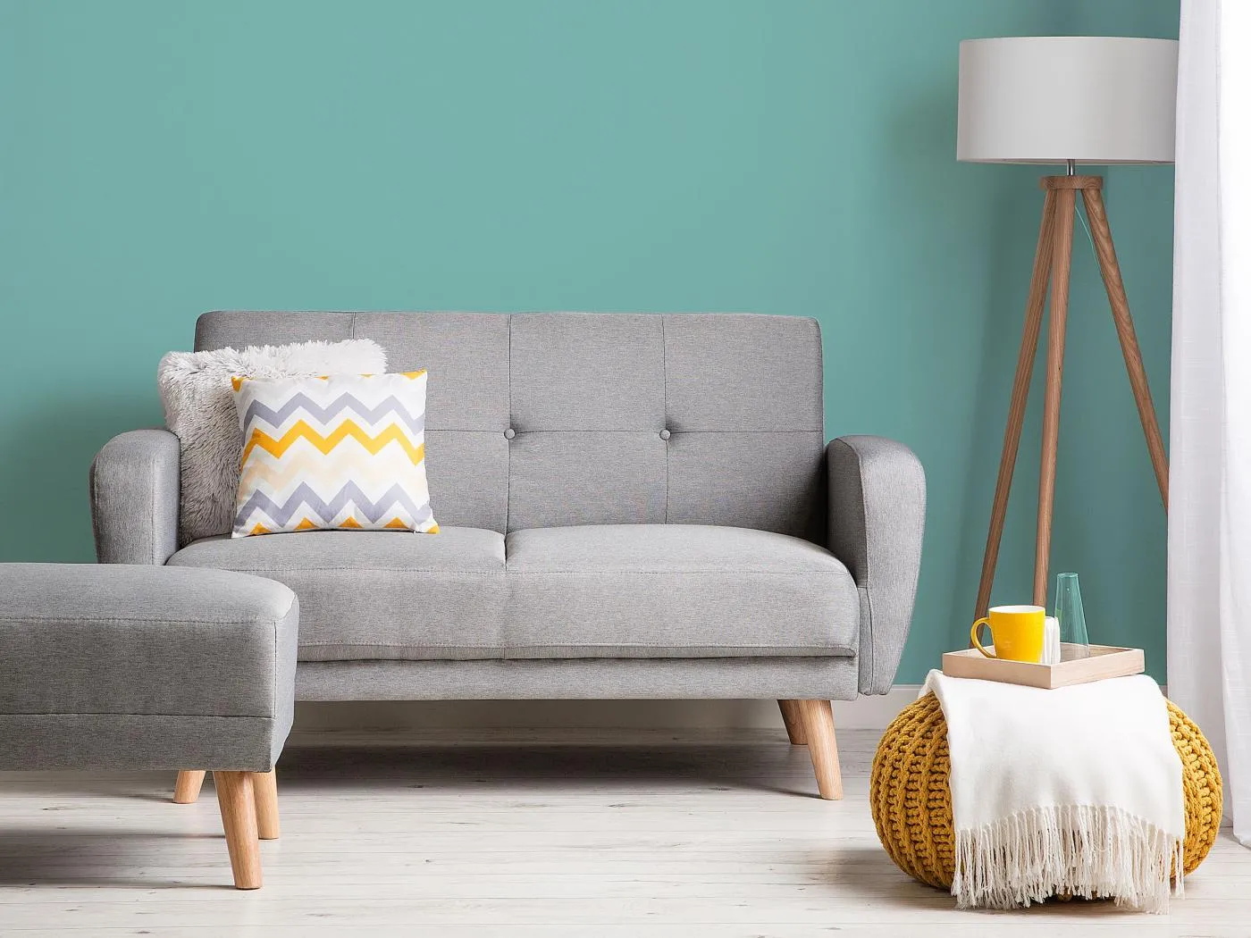 2-Sitzer Sofa Stoffbezug grau mit Schlaffunktion Holzbeine Schlafsofa Florli