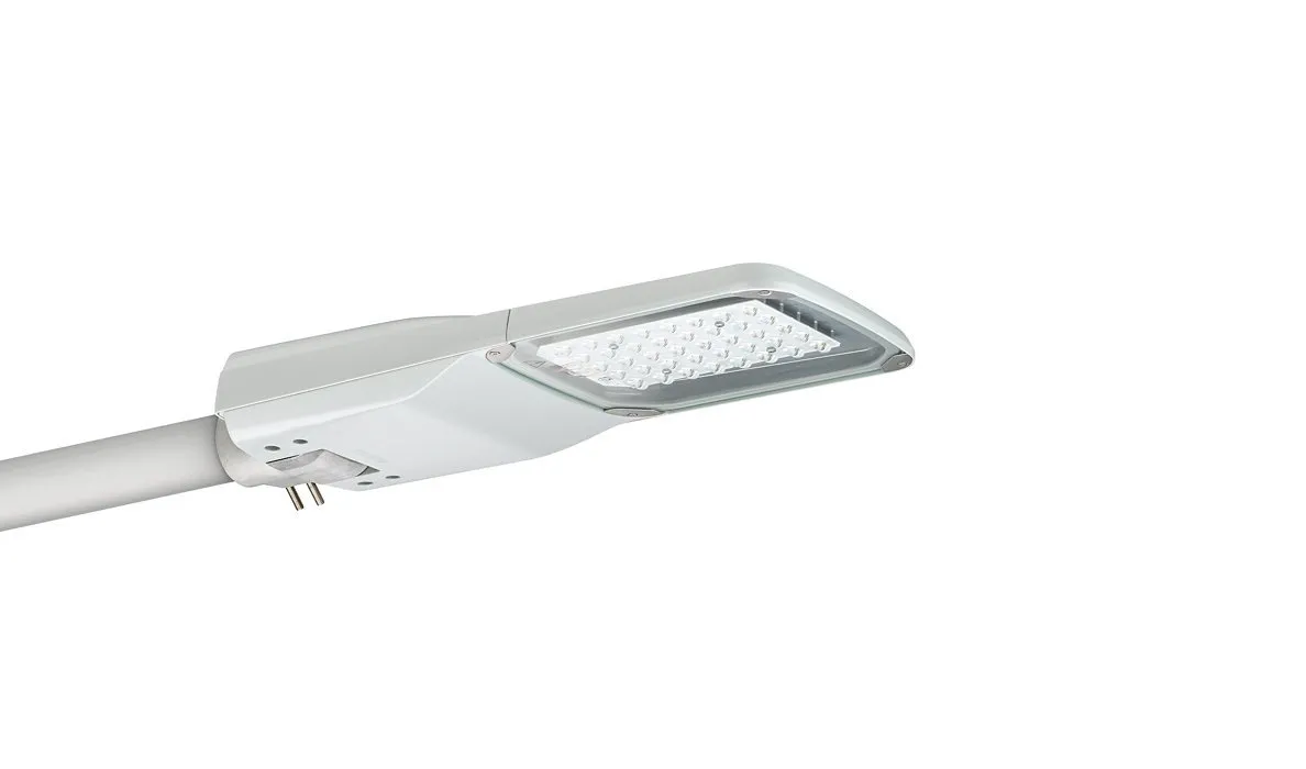 LED-Straßenleuchte BGP292 52W 4000K 7568lm IK08 IP66 LumiStreet Philips