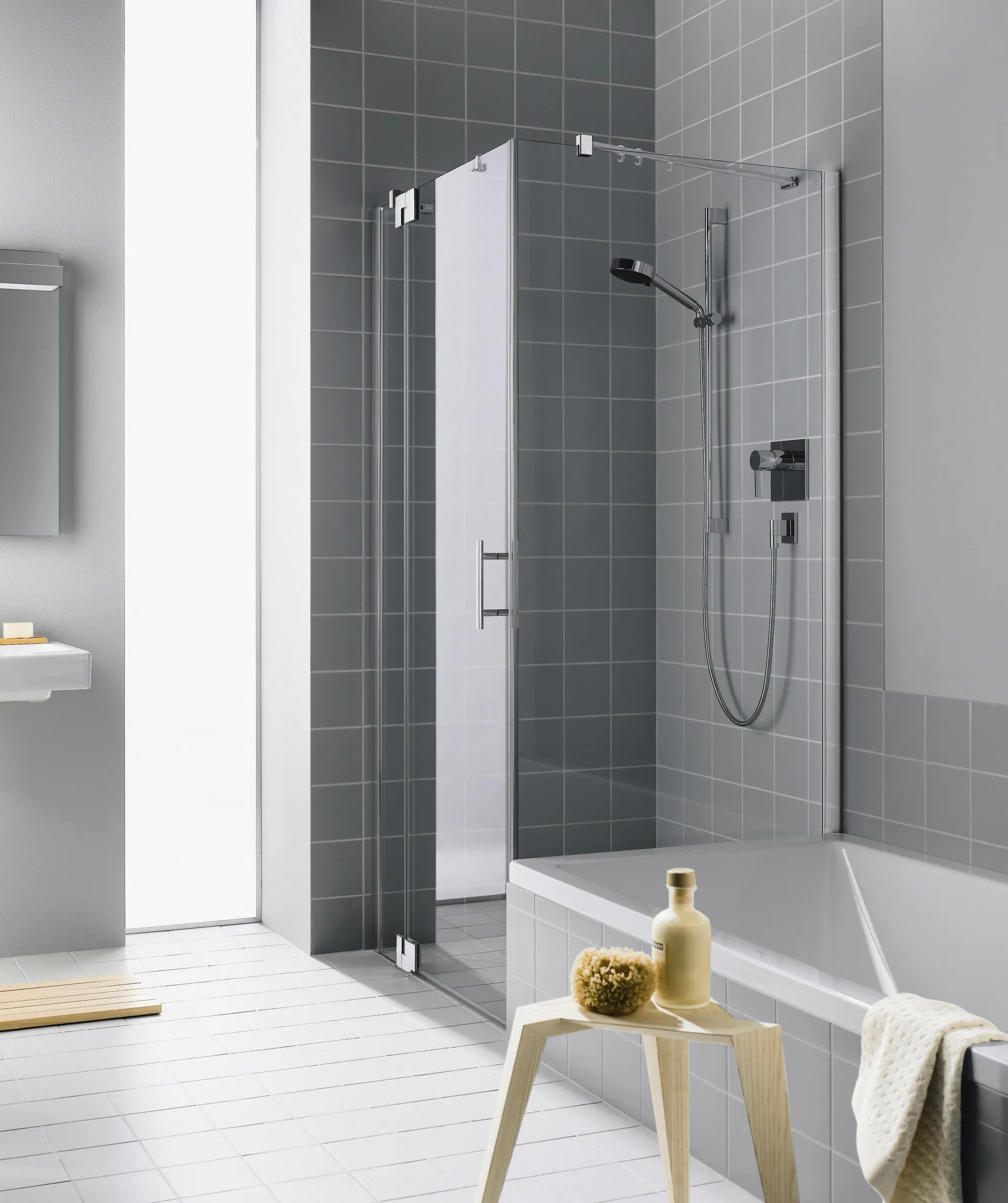 Kermi verkürzte Seitenwand für Ecke „FILIA XP“ Glas Klar, BV: 725 - 750 mm WE: 735 - 760 mm H: 1600 mm