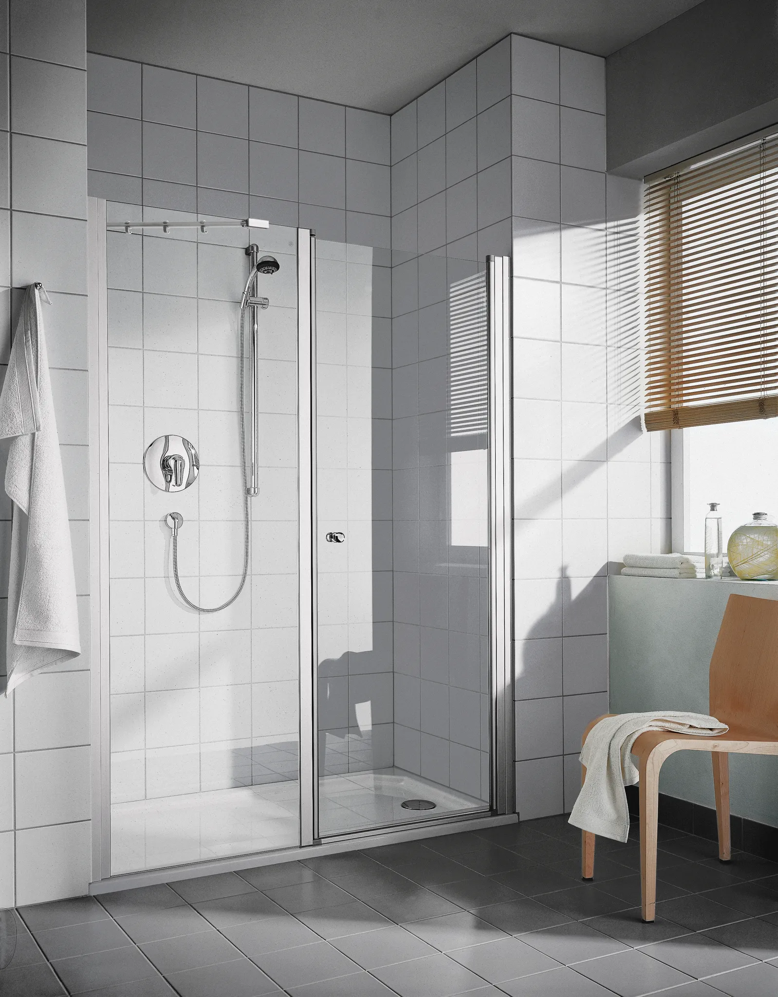 Kermi Duschtür Schwingtür und Festfeld links für Nische „IBIZA 2000“ 175 cm Glas Klar, Profile Silber Mattglanz, Anschlag links, Drehtür einteilig