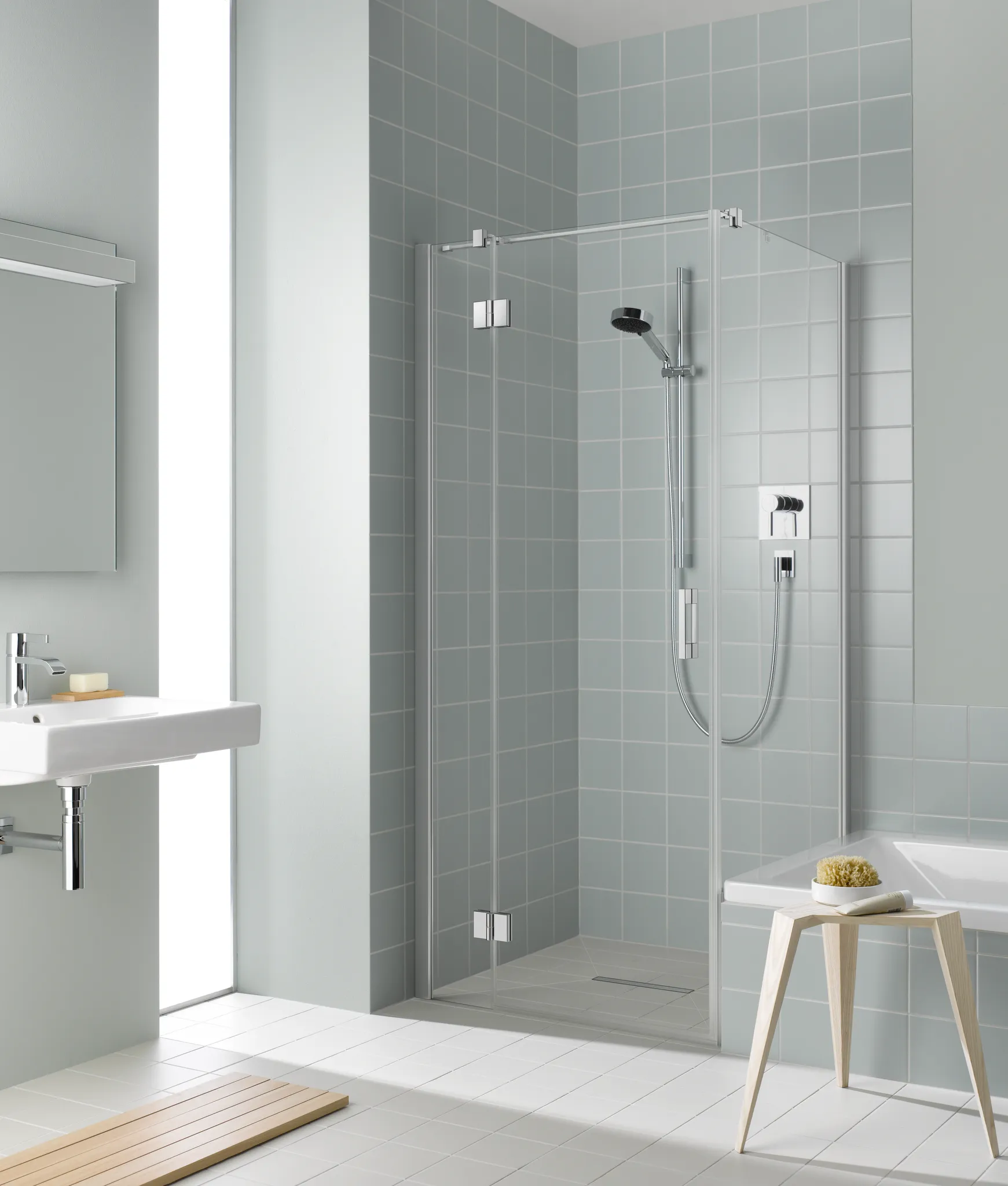 Kermi verkürzte Seitenwand Seitenwand verkürzt neben Badewanne mit Wandprofil für Ecke „LIGA“ 175 cm Profile Silber Hochglanz