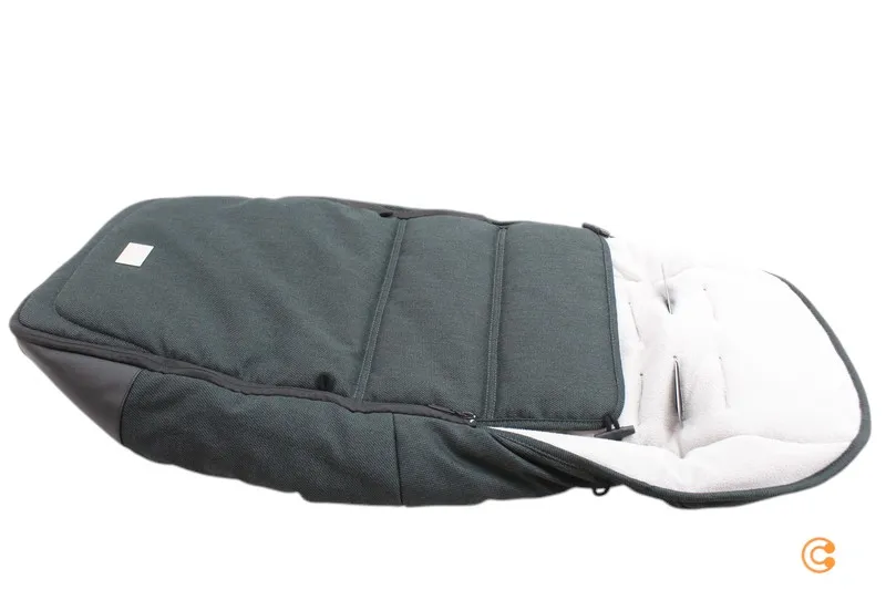 Mutsy Icon Fußsack Kinderwagenauflage Fußwärmer Vision Classic Green B-Ware