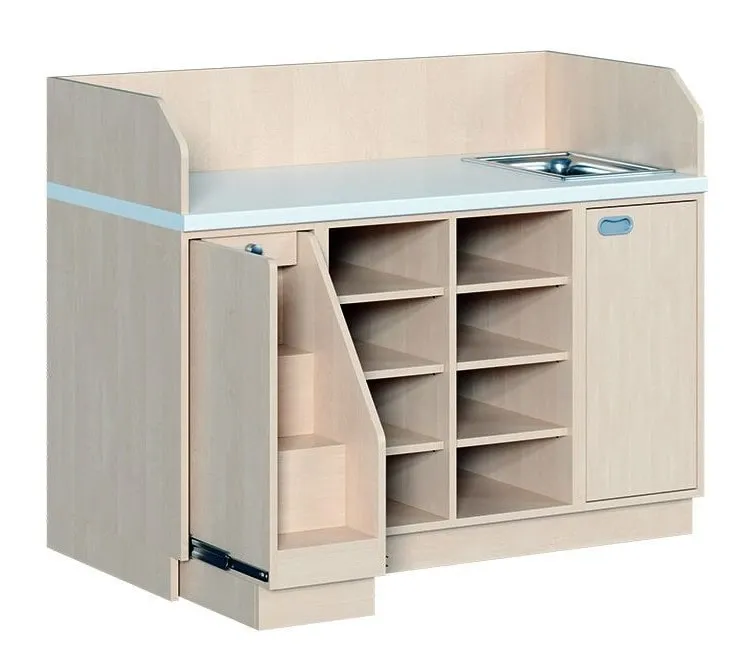 Wickelkommode mit 8 Fächern inkl. Waschbecken und Treppe